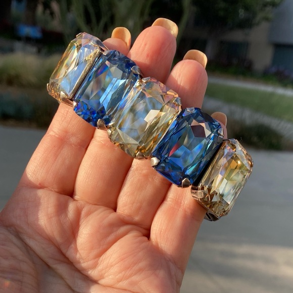 Silicone Stretch Bracelet  With Aurora Octagon 27x18.5mm - Picture 6 of 9